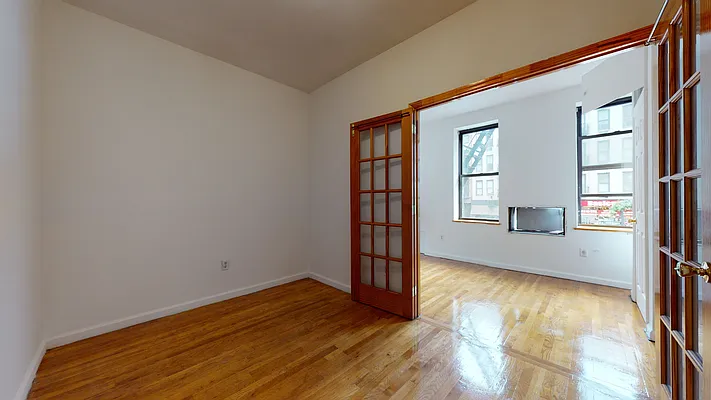 Rented by Bond New York | media 20