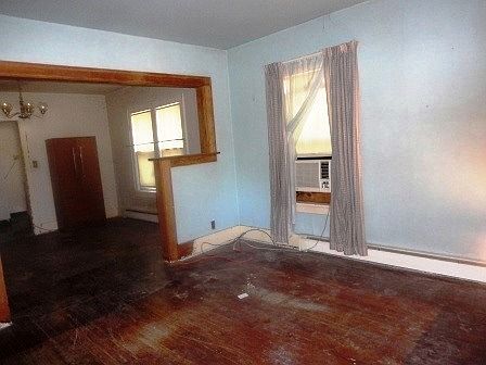 3rd image of 119 E Keith Ave