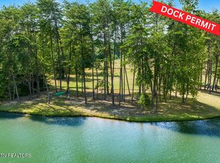 946 Bay Creek Dr, Vonore, TN 37885