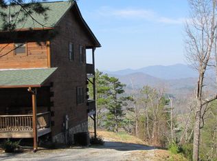 605 High Splendor Rd, Robbinsville, NC 28771