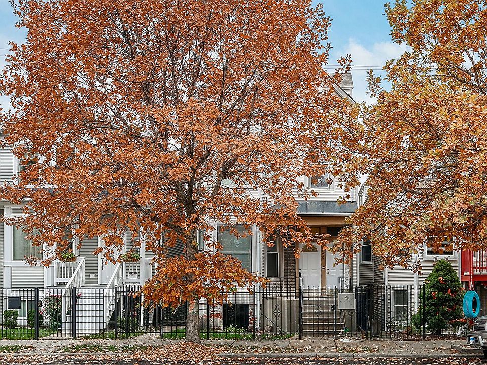1st image of 2820 N Sacramento Ave #1