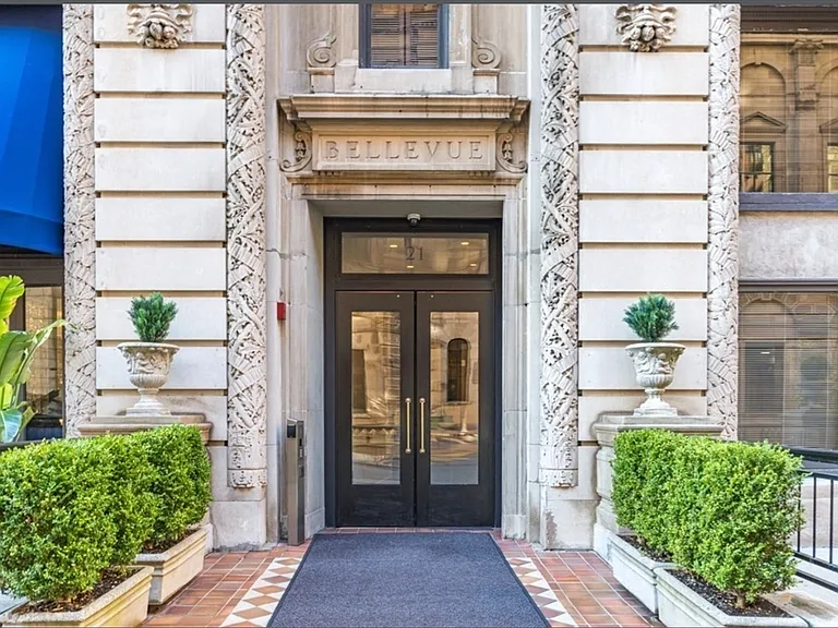 21 Beacon St #7L — Photo 1