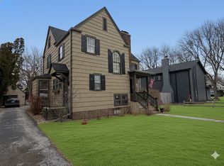 502 S I Oka Ave, Mount Prospect, IL 60056