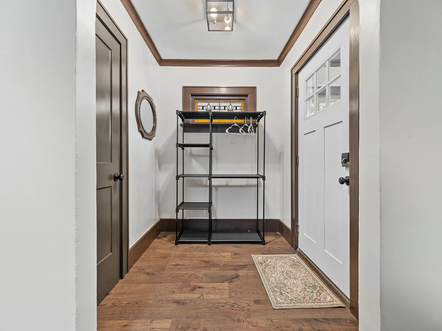 4 bed, 2000 sqft, $4,000 — Photo 2