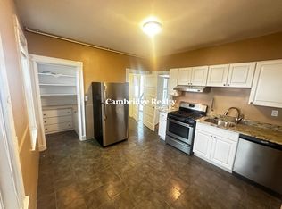 42 Calvin St #1T, Somerville, MA 02143