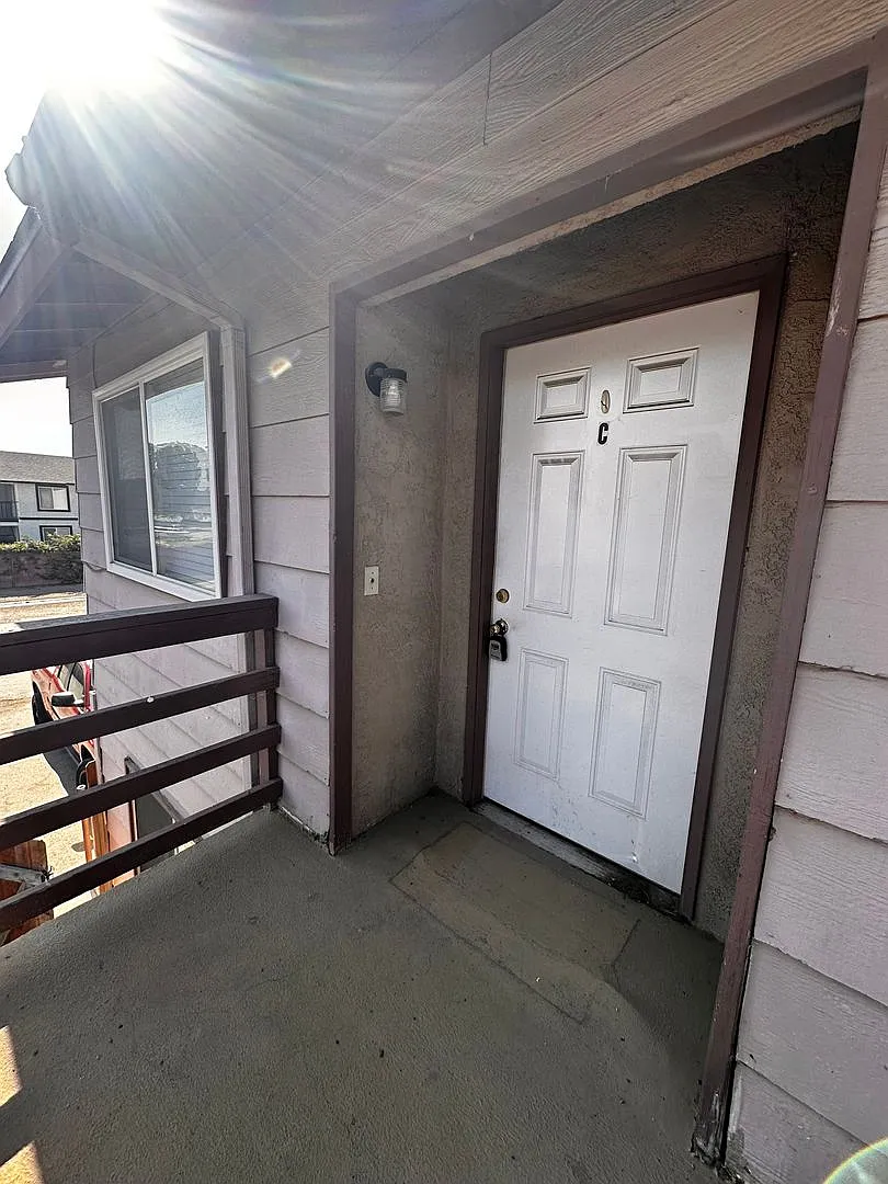 6512 Mohawk St APT C photo 1