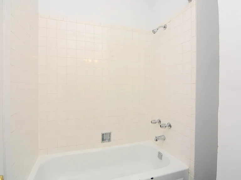 2319 N Kedzie Blvd #F2 — Photo 20