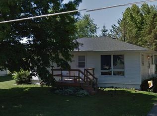 406 Maiden St, Center Point, IA 52213