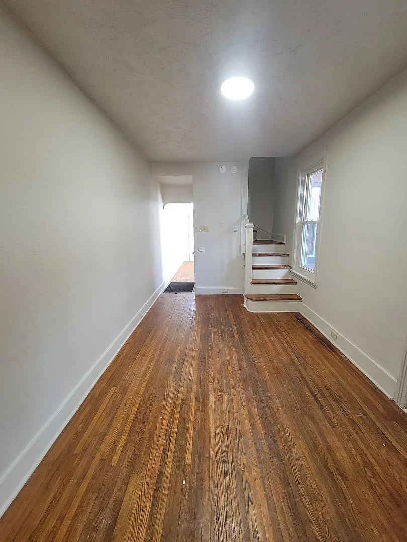 915 Blunston Street — Photo 4