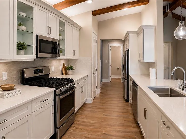 8075 Slipway Dr — Photo 12