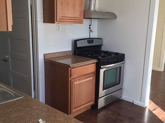 5th image of 1311 Marline Ave