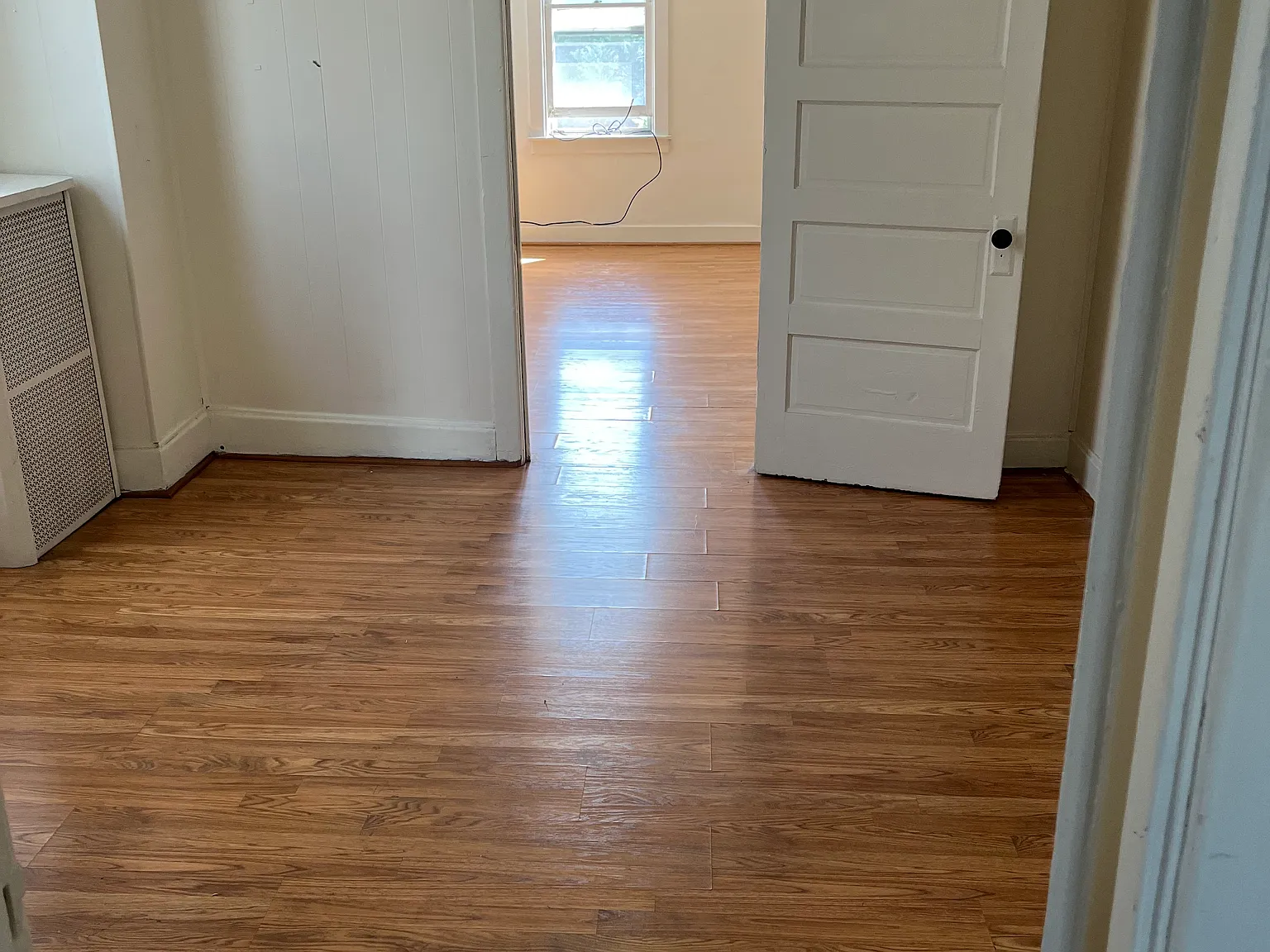 1 bed, 900 sqft, $1,400 — Photo 3
