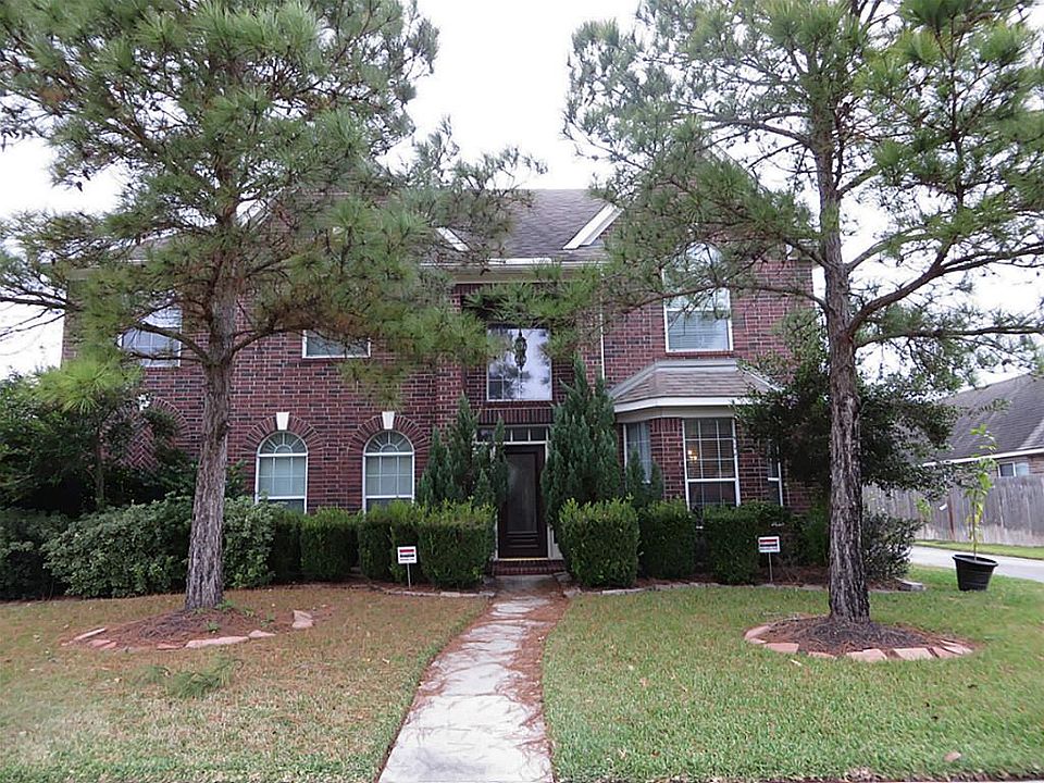 1st image of 15818 Pebble Creek Trl