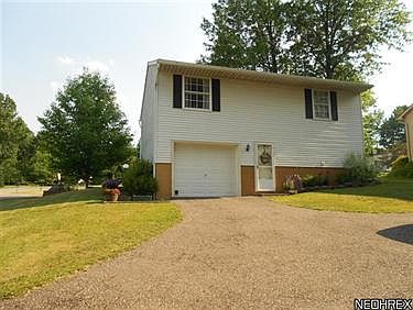 2nd image of 150 Plymouth Pl