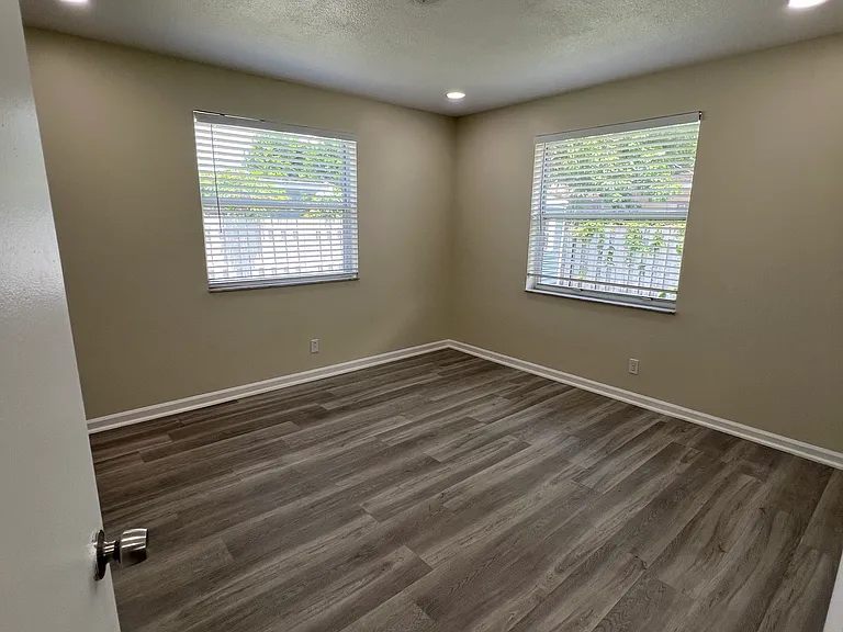 6324 Taylor St — Photo 26