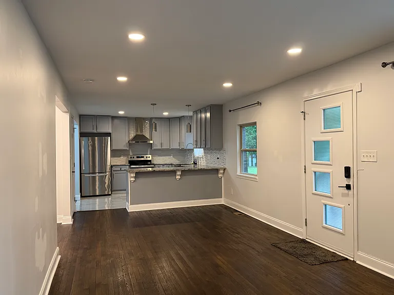 2097 Dellwood Pl — Photo 6
