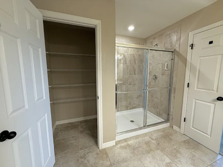 1946 Hidden Springs Dr — Photo 23