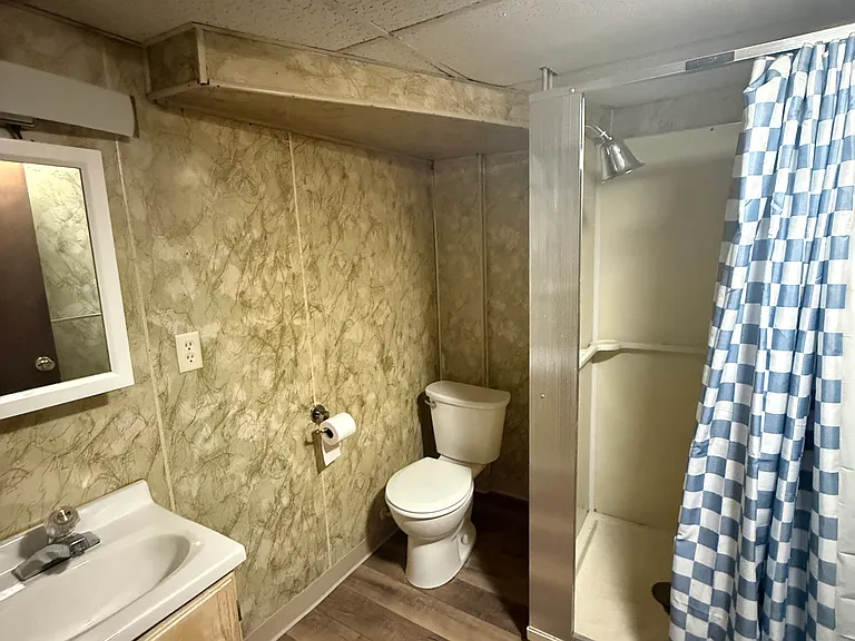 533 W Cherry St #2 — Photo 2