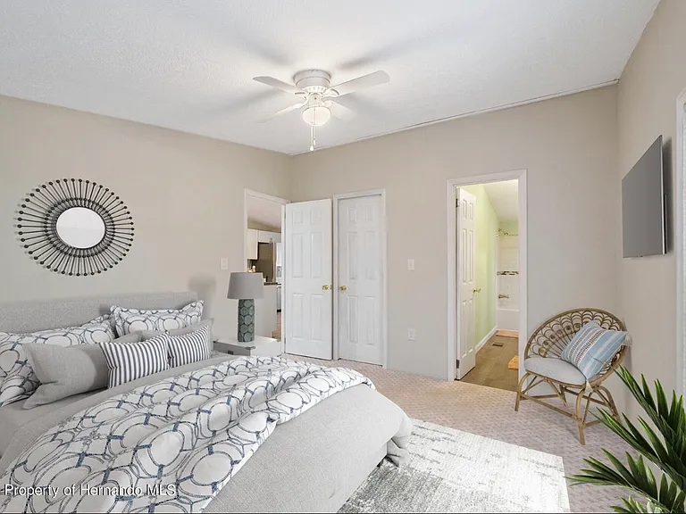 138 Arkays Ave — Photo 2