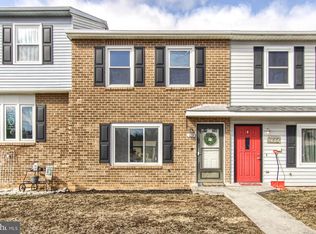 1224 Pheasant Dr S, Carlisle, PA 17013