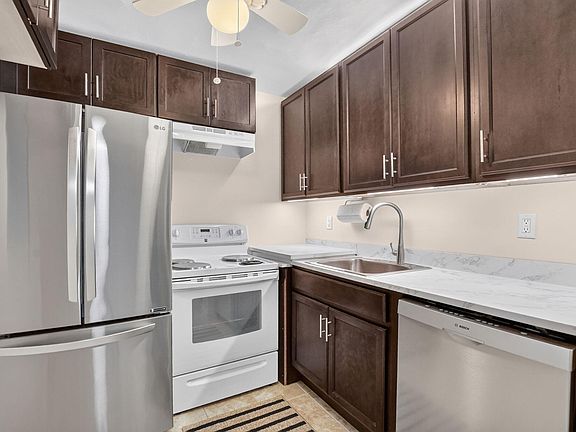 4th image of 233 BRIGHTON F #233