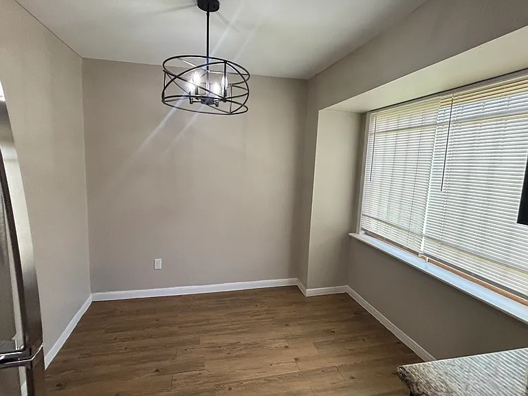 5306 Ridgevan Dr — Photo 5