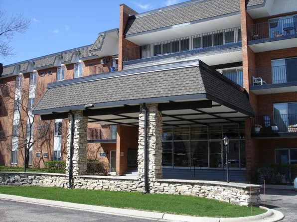 4225 Saratoga Ave APT 310B, Downers Grove, IL 60515
