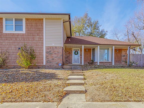 3rd image of 329 E Meade Dr