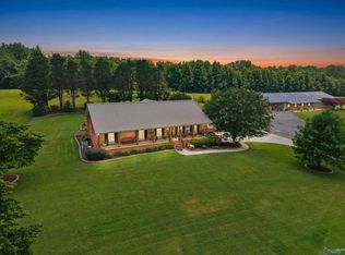 311 Dodd Rd, Guntersville, AL 35976