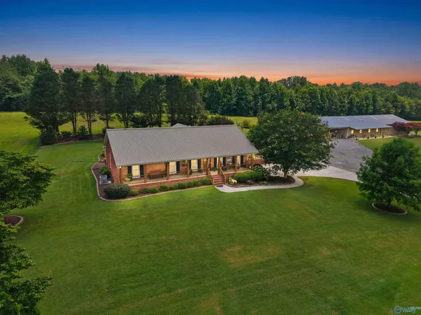 311 Dodd Rd, Guntersville, AL 35976