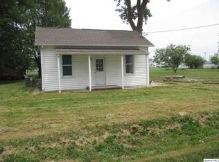 108 E 3rd St, Golden, IL 62339