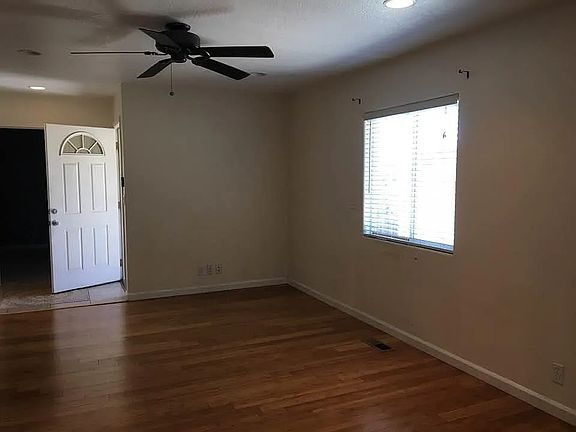 3rd image of 150 Idora Ave