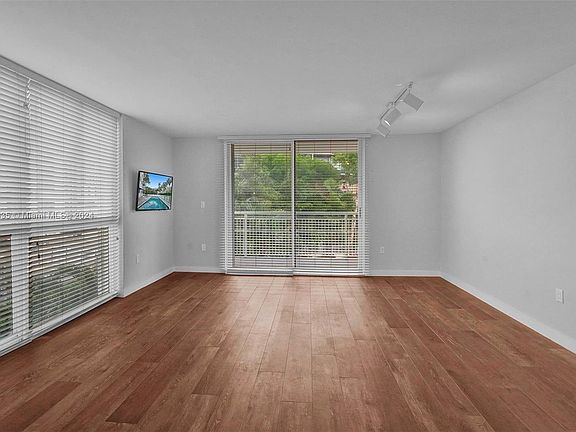 5th image of 1688 West Ave APT 209