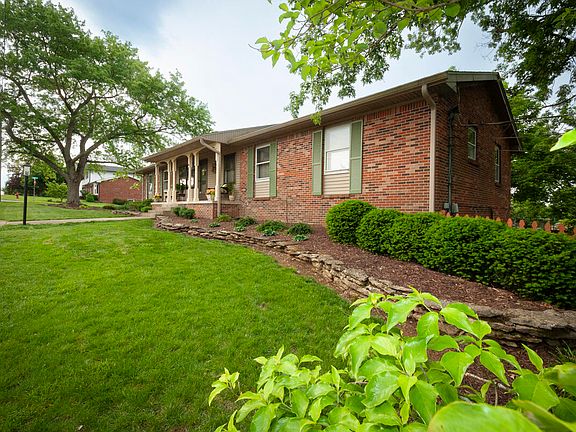 2nd image of 501 Corbitt Dr