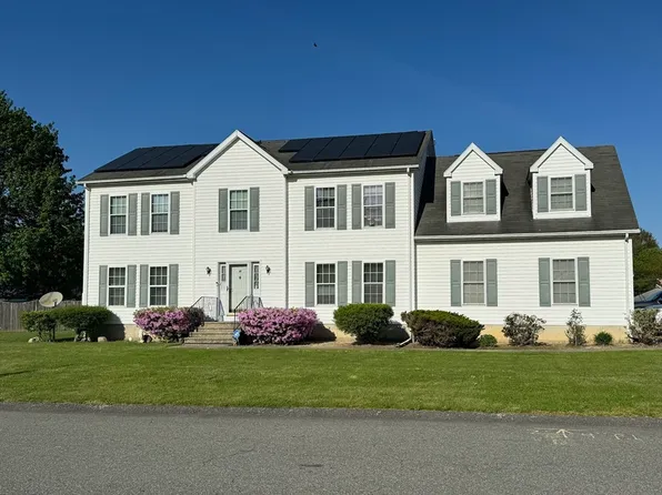 41 Russell Rd, Brockton, MA 02302