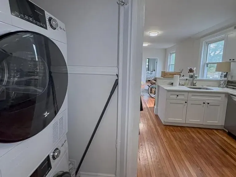 2037 Spring Garden St #3RR — Photo 8