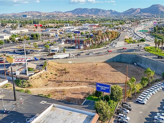 3rd image of 560 W Orange Show Rd Lot 29