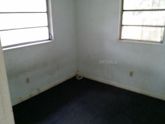 5th image of 315 S Hillcrest Ave
