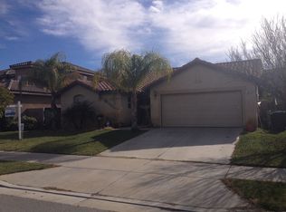 155 Goldenrod Ave, Perris, CA 92570