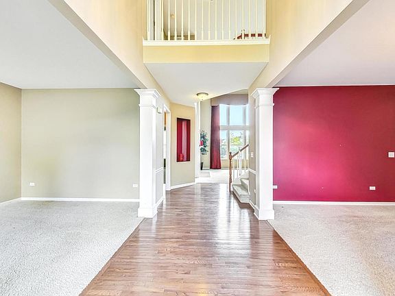 4th image of 308 Dogwood St
