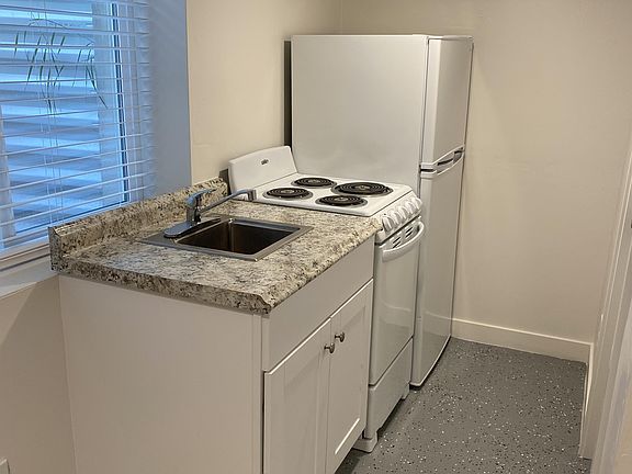 5th image of 146 8th St #11229076
