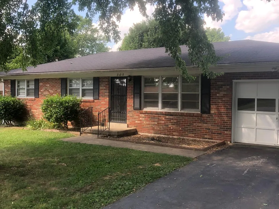 305 Robin Rd