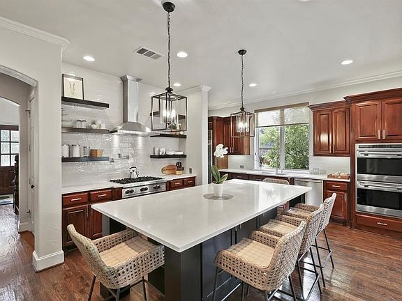 2nd image of 11245 Nogales Ln