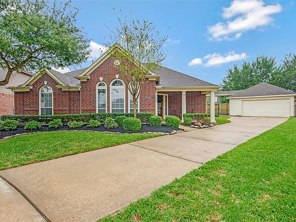 2nd image of 26819 Shoal Hollow Ct