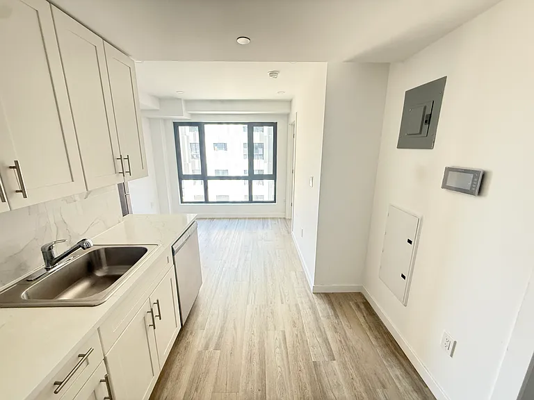 3515 146th St #4C — Photo 7