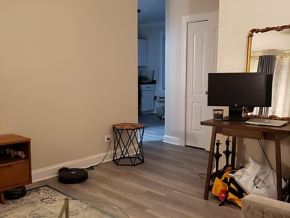 4th image of 838 W Cornelia Ave #85wkuhvtd