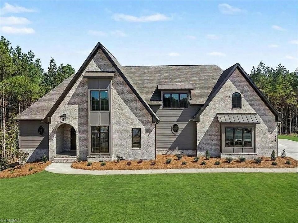 1st image of 7685 Manderley Dr