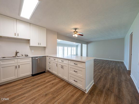 4th image of 4272 Kingfish Ln #272
