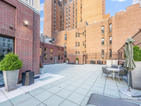 422 East 72nd Street image 54 of 57