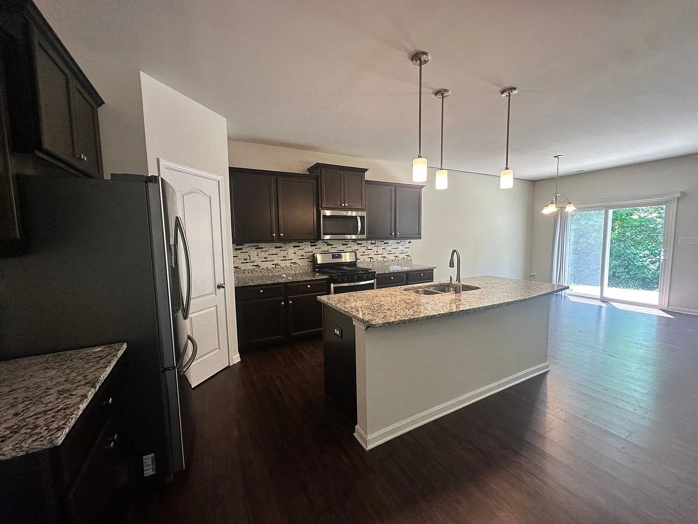 Spacious 4-Bedroom Home Available Now! — Photo 3